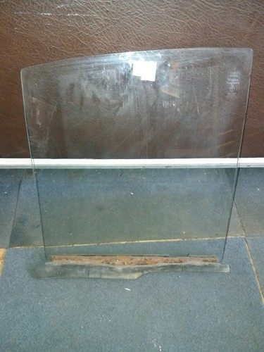 Morris minor 1000 door - morris,